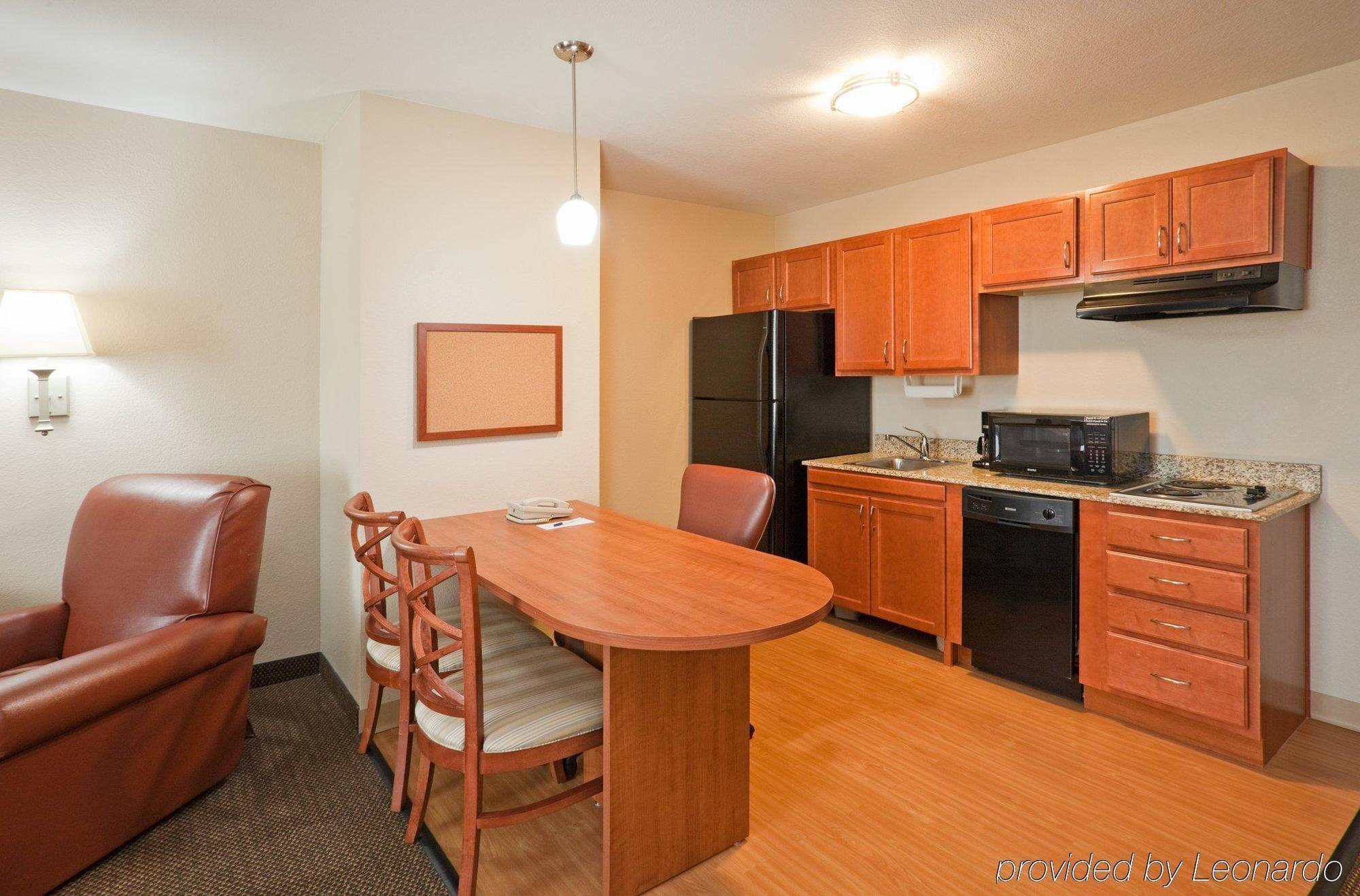 Candlewood Suites Eastchase Park By Ihg Montgomery Bilik gambar